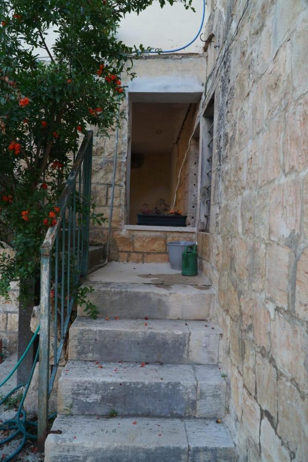 Mi'Ilya Chocolate House Guest House Exterior foto
